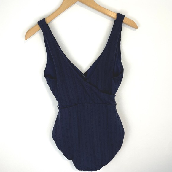 Andie The Belmar One Piece Swimsuit In Navy Eyelet Size Small New - Picture 10 of 14